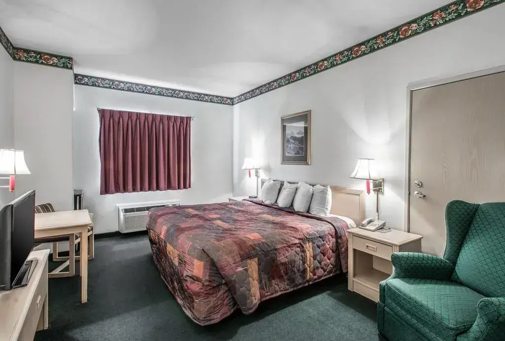 Baymont by Wyndham Loveland - Fort Collins Area