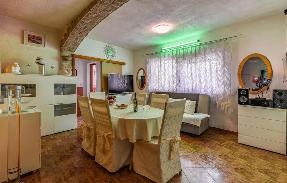 Awesome Apartment in Medulin With Wifi and 2 Bedrooms