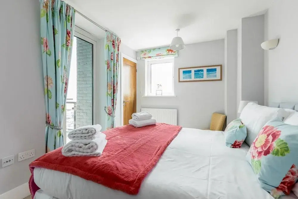 Perfect Harbour Views - Incredible Views from Two Balconies