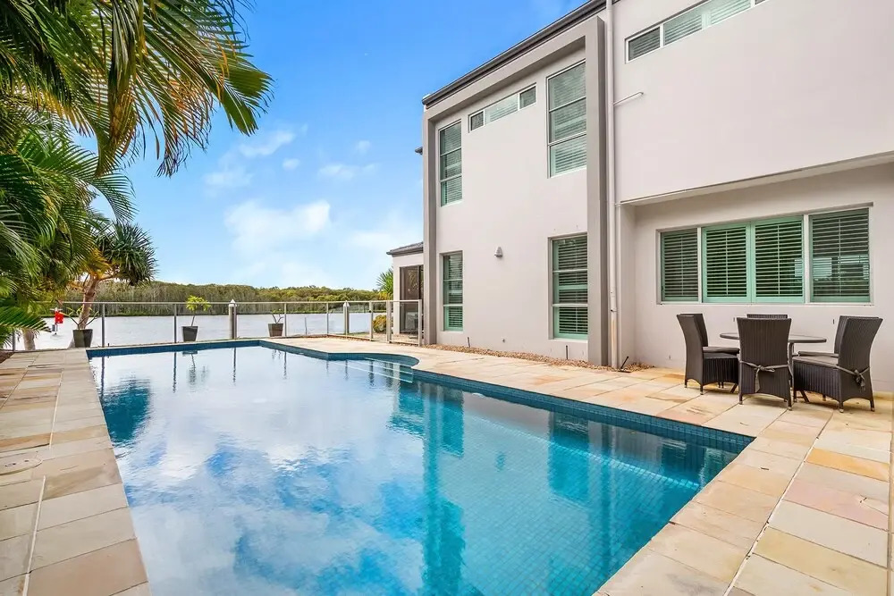 Riverview Luxury Retreat