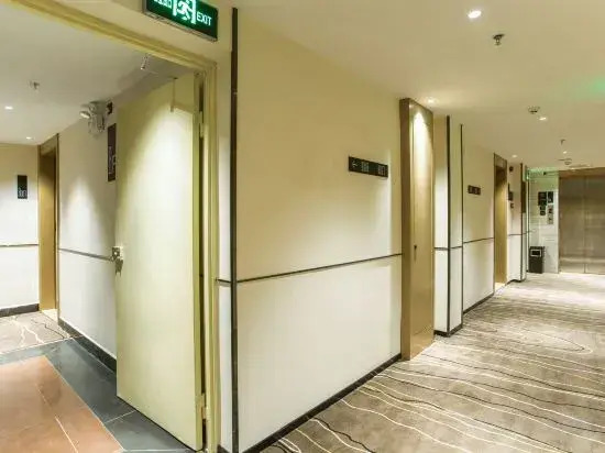 City Comfort Inn Hotel (Wuzhou Taiyang Plaza municipal government )