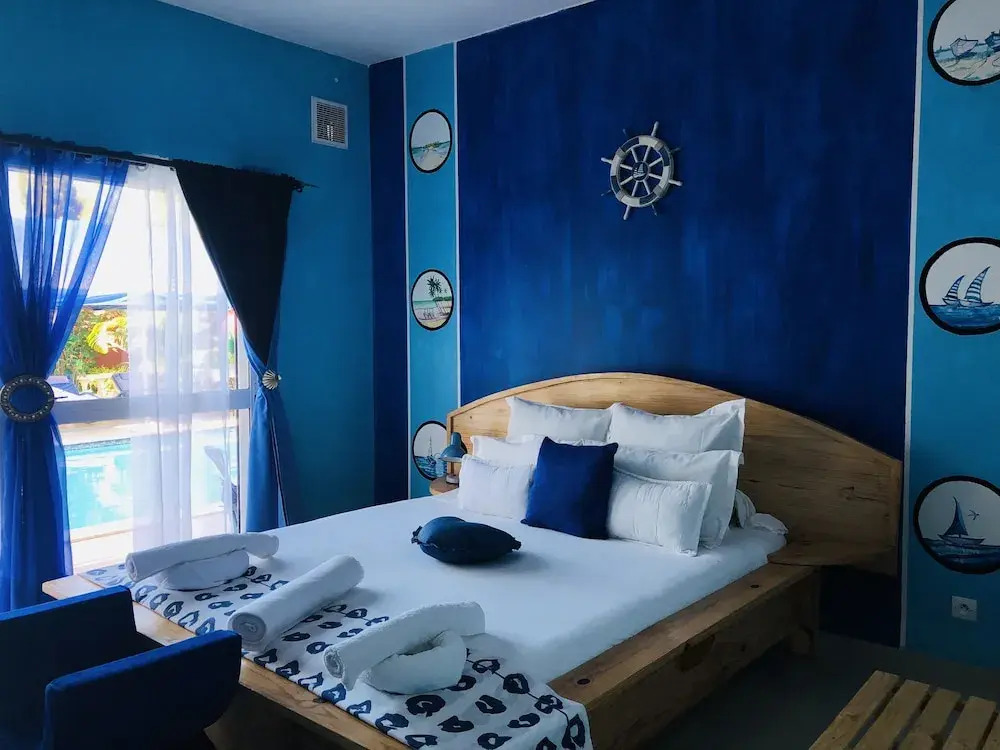 Petite Flower Guest House