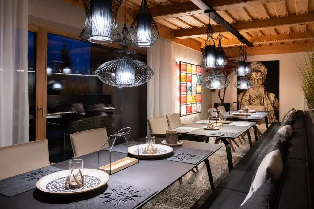 Designferienhaus Luxus Bergchalet XXL Ski In-Out Snow Space Wagrain Flachau