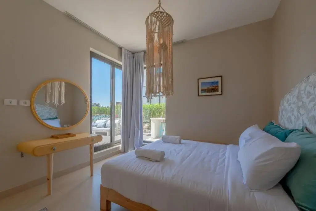 La Casa de Playa Tawila on Island 4BR Private with Heated Pool