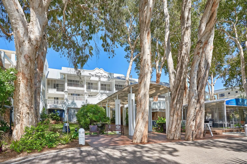 Palm Cove Beach Club 2 Bedroom Apartment