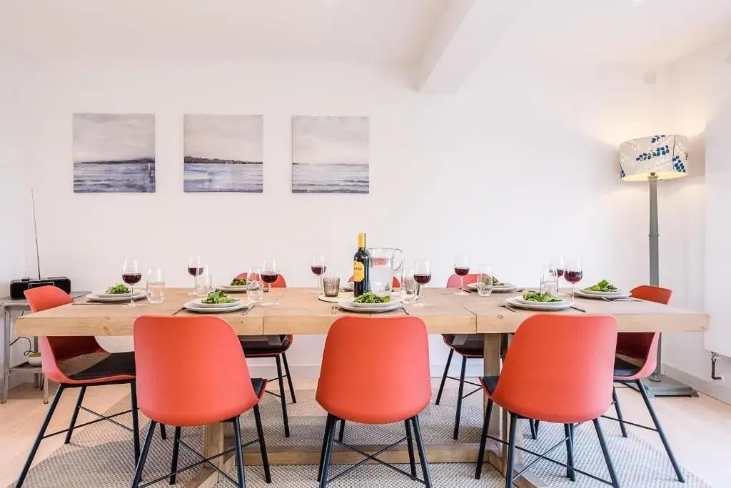 Chapel House, Alderton
