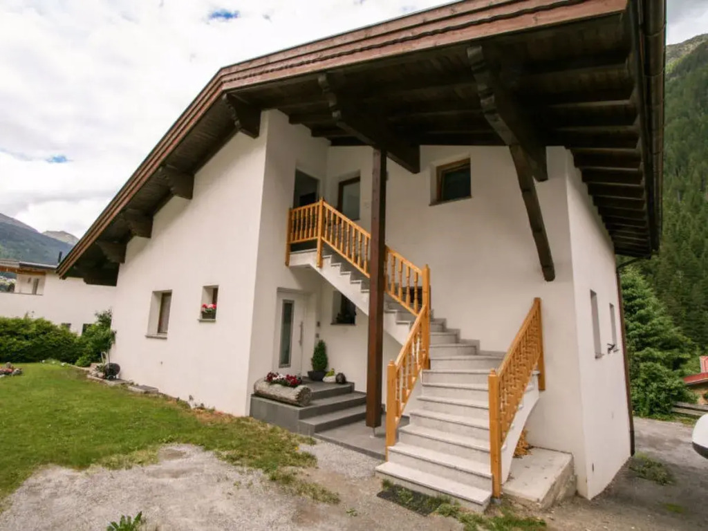 Apartment Sandra See