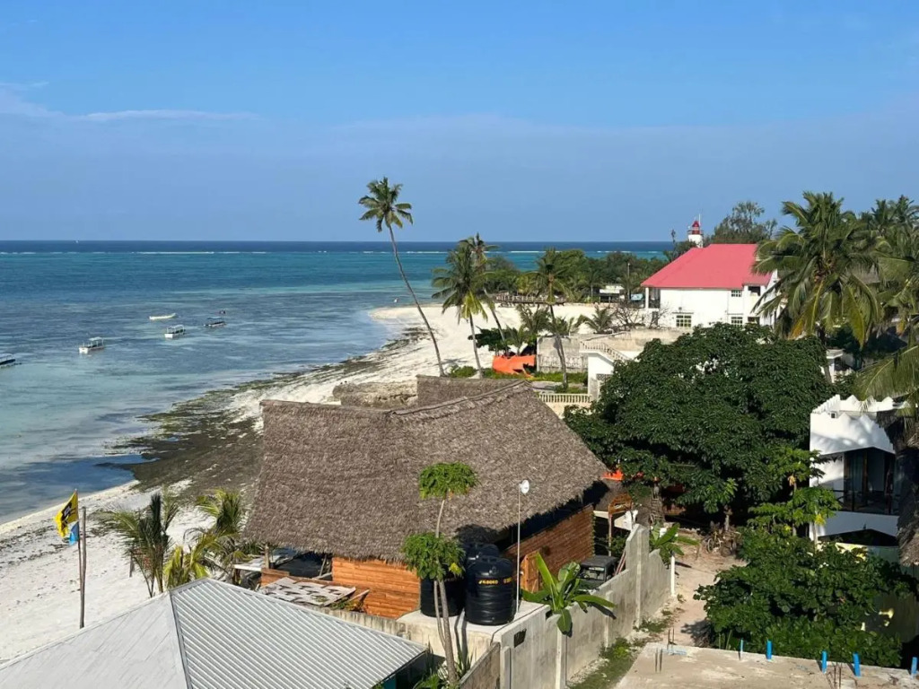 Aluna Beach Apartments