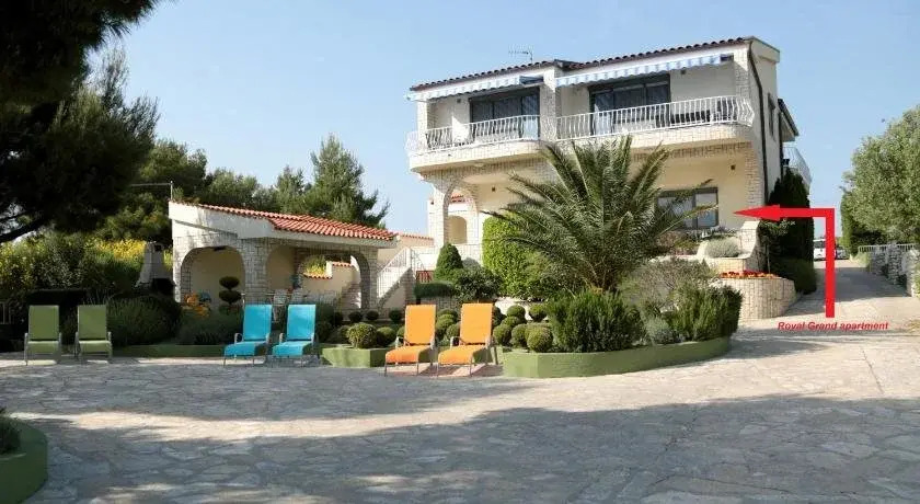 Apartments Villa Punta Royal