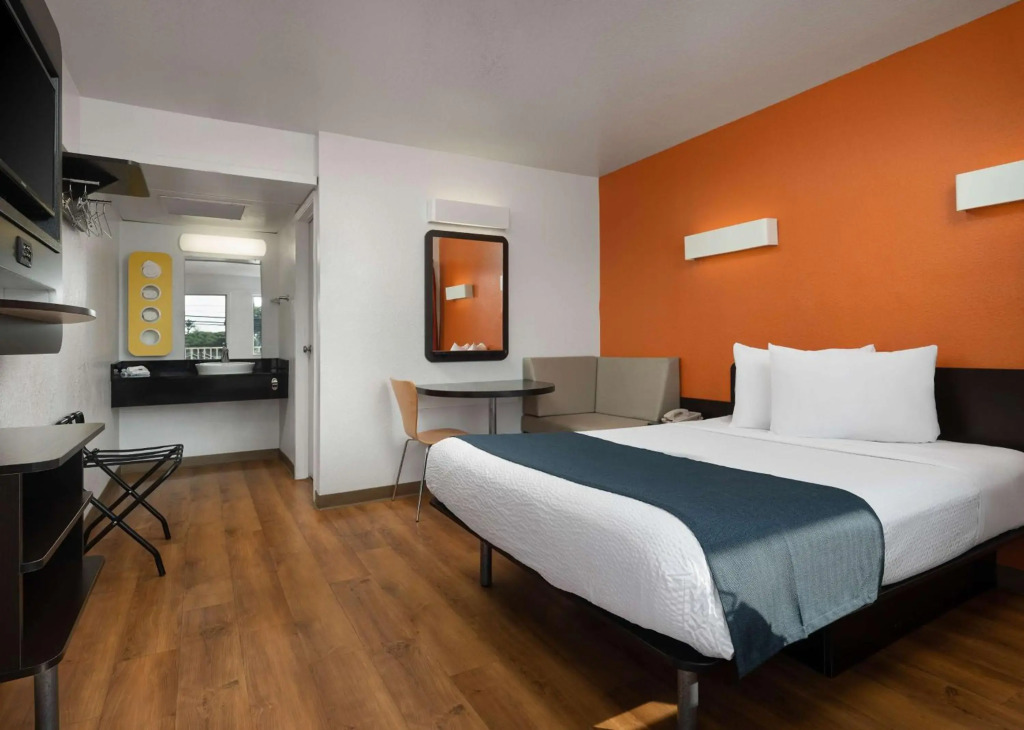 Motel 6-Carpinteria, CA - Santa Barbara - North