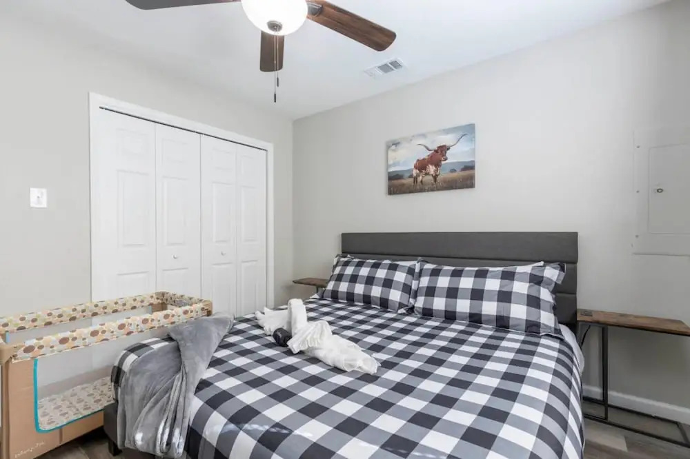 Family Dog Friendly Retreat, Arlington