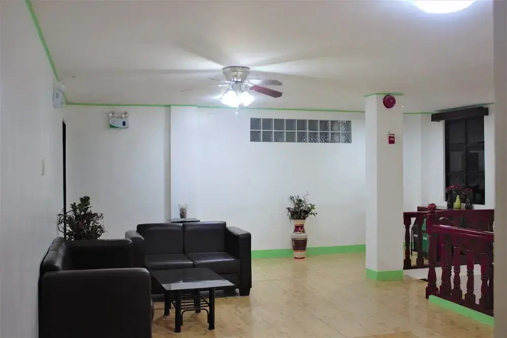 Linde's Inn Coron