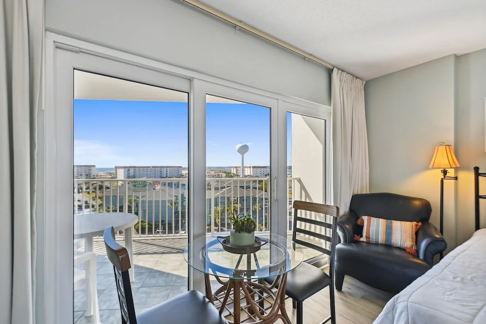 Seacrest 715AB is a 3 BR on the Gulf side of Okaloosa Island by RedAwning
