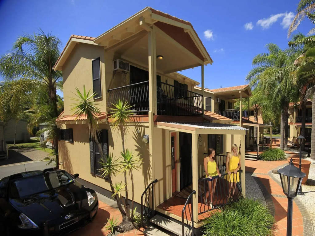 Ashmore Palms Holiday Village