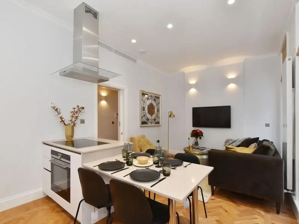Central Apartment in London near Regent and Bond Streets
