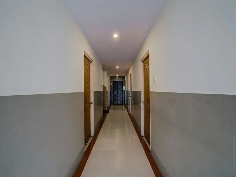 OYO 14910 Sri Ganesh Swathi Residency