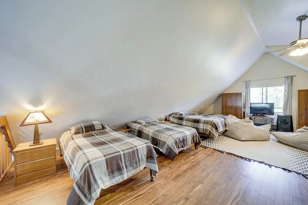Near Hiking & Fishing: Munds Park Cabin w/ Decks