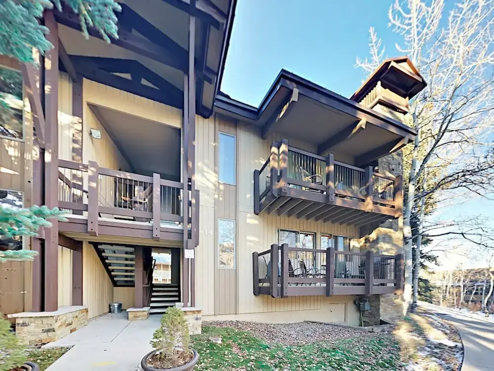 Upper Woodbridge #14-AB - 2 Br Condo