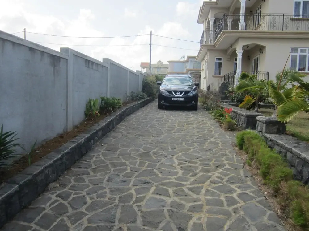 House With 4 Bedrooms in Flic en Flac, With Wonderful sea View and Enc