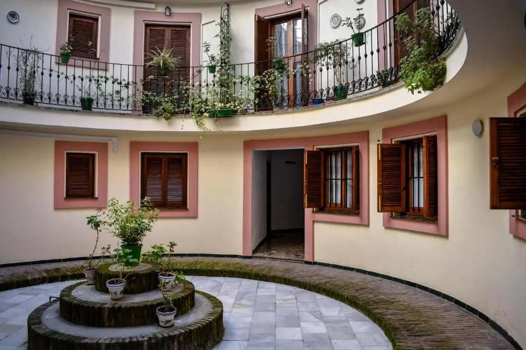 ESTUDIO 10 Junto a La Campana Alameda Setas