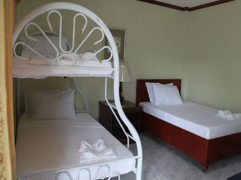 La Vista Hotel & Beach Resort