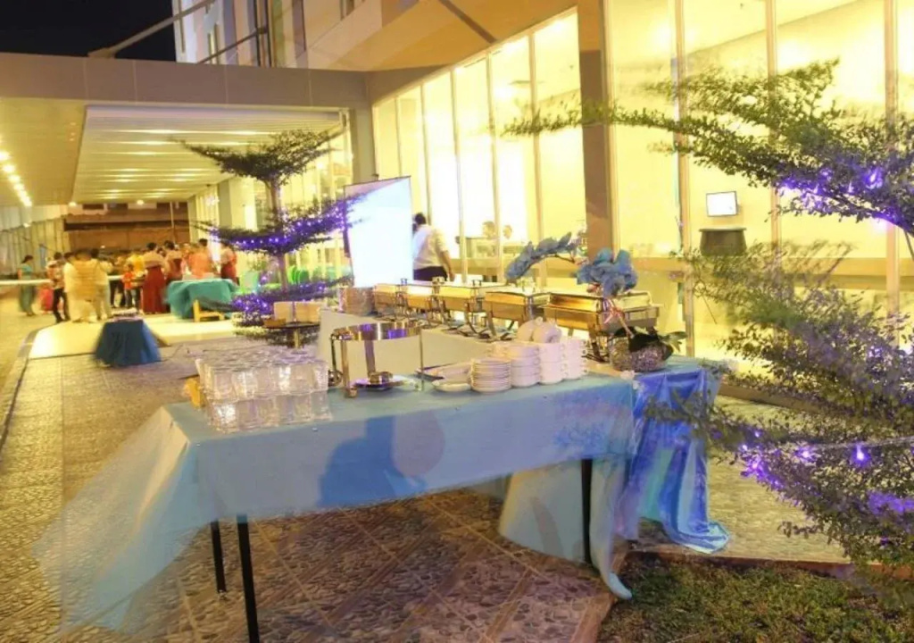 Roa Roa hotel Palu