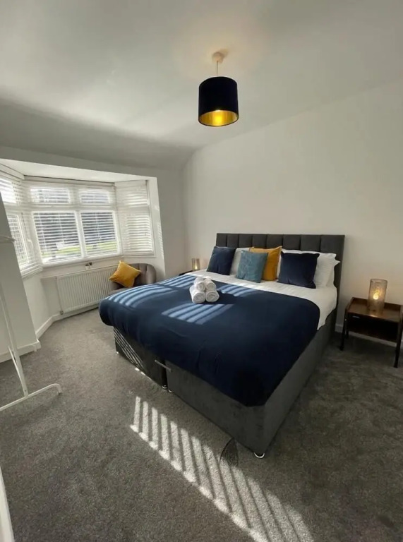 Harborne Park Road by JLJ Apartments