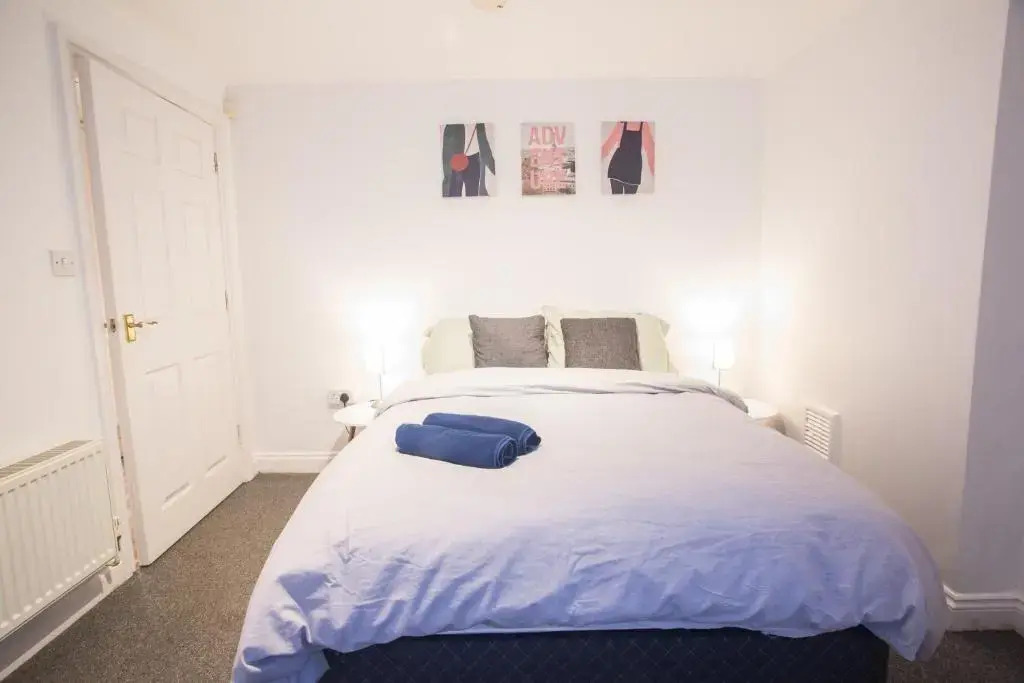 Flat 1, 4 Warden Rd