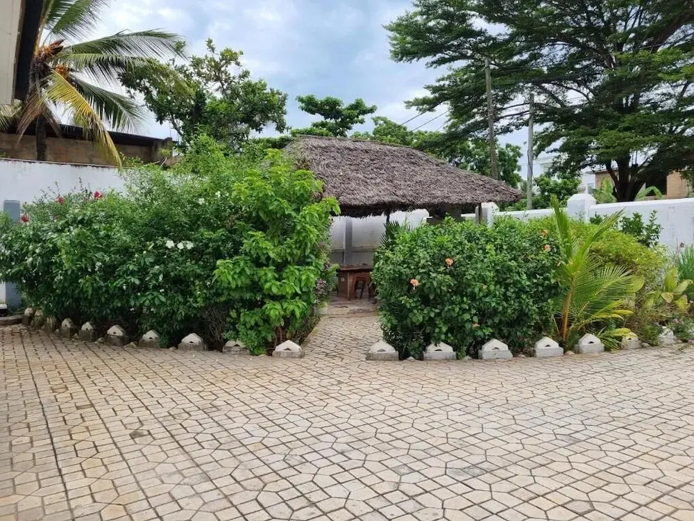 64 Zenj House