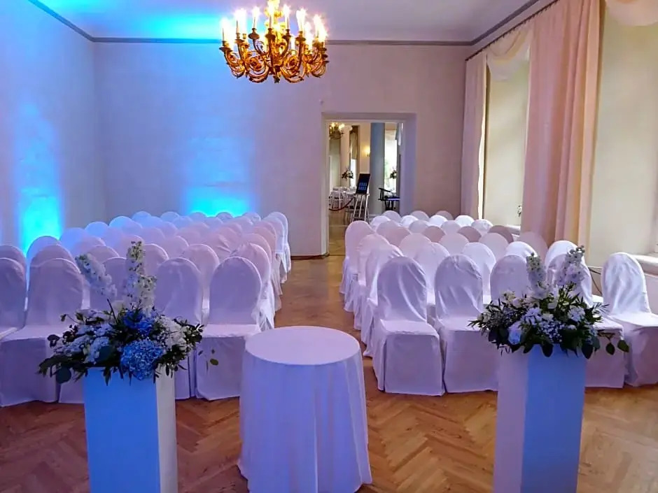 Saku Manor & Beerspa