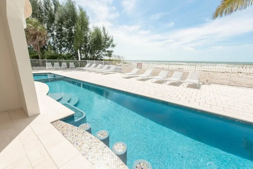 Anna Maria Grand Beach House Apartment 9