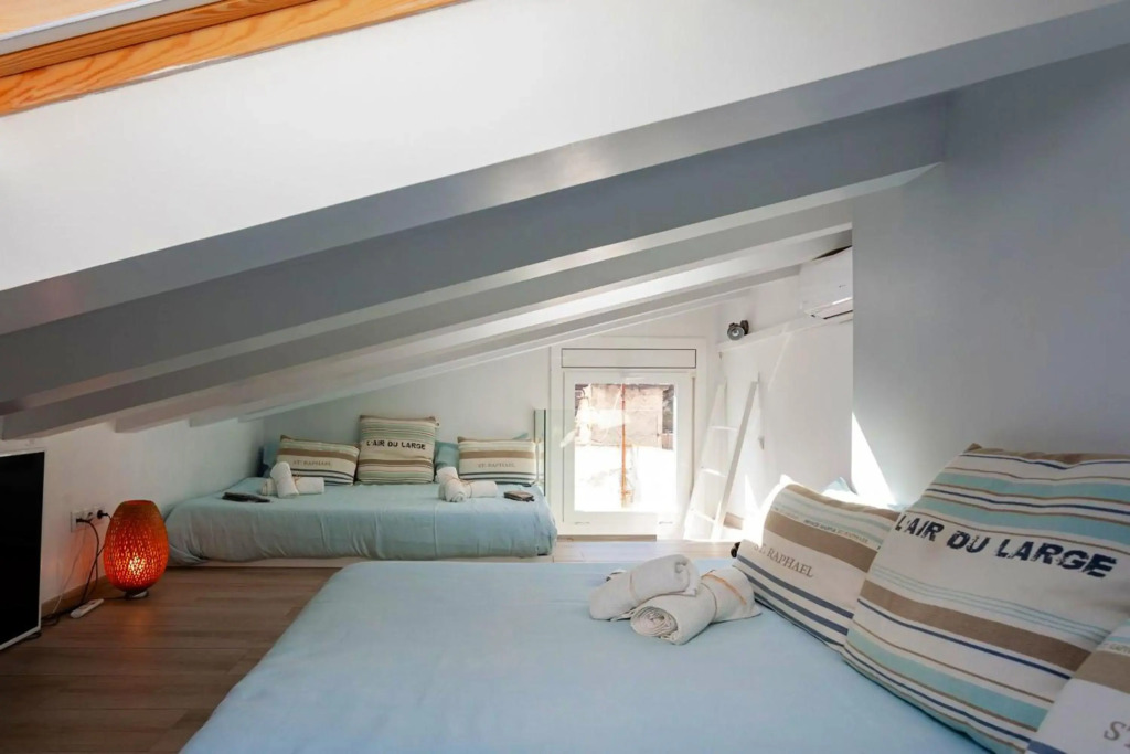 3 bedrooms appartement with city view furnished terrace and wifi at Llafranc