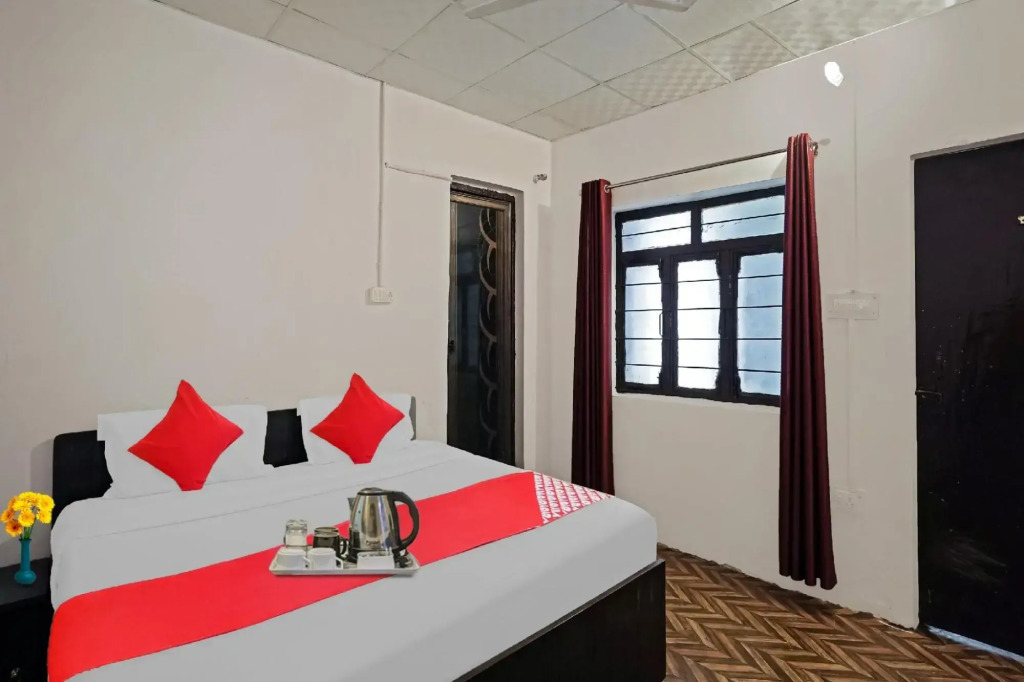 Flagship 70144 Hotel Happy Stay