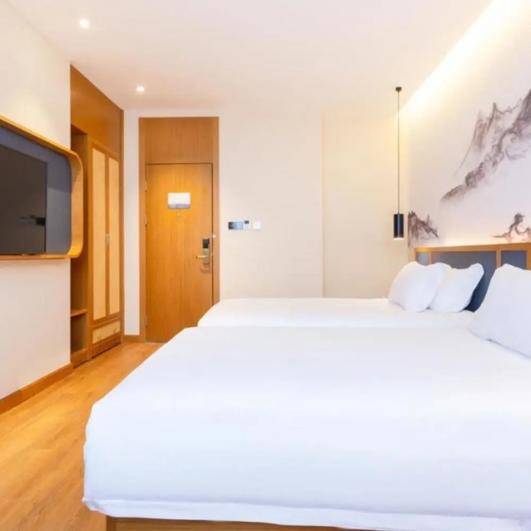 Taste Shangyi Hotel (Liuzhou Diwang North Station Store)