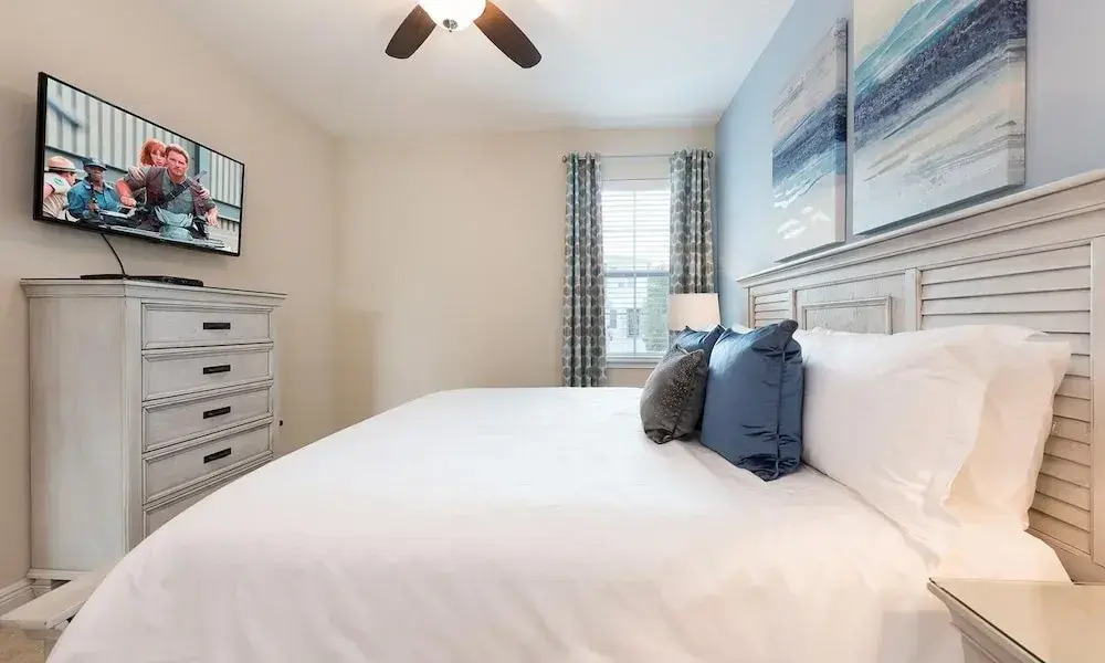 7412 MA - Stylish Home Near Parks