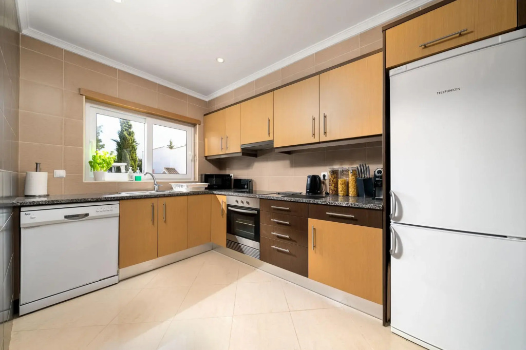Albufeira Ocean View Townhouse by Ideal Homes