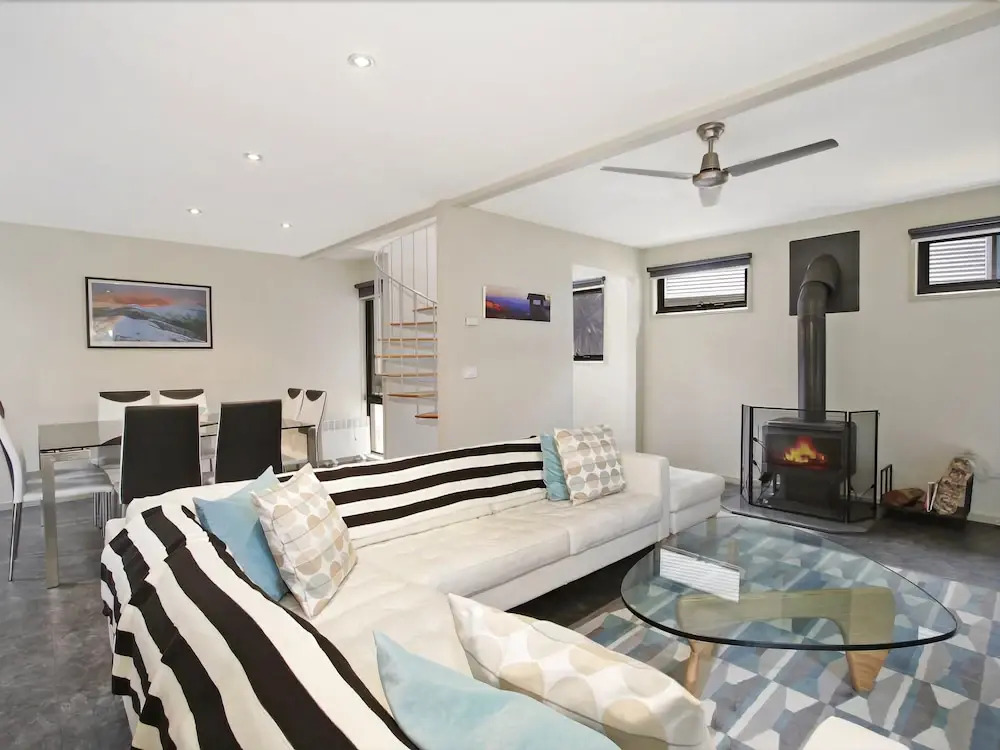Breakaway Bright - Superb Townhouse