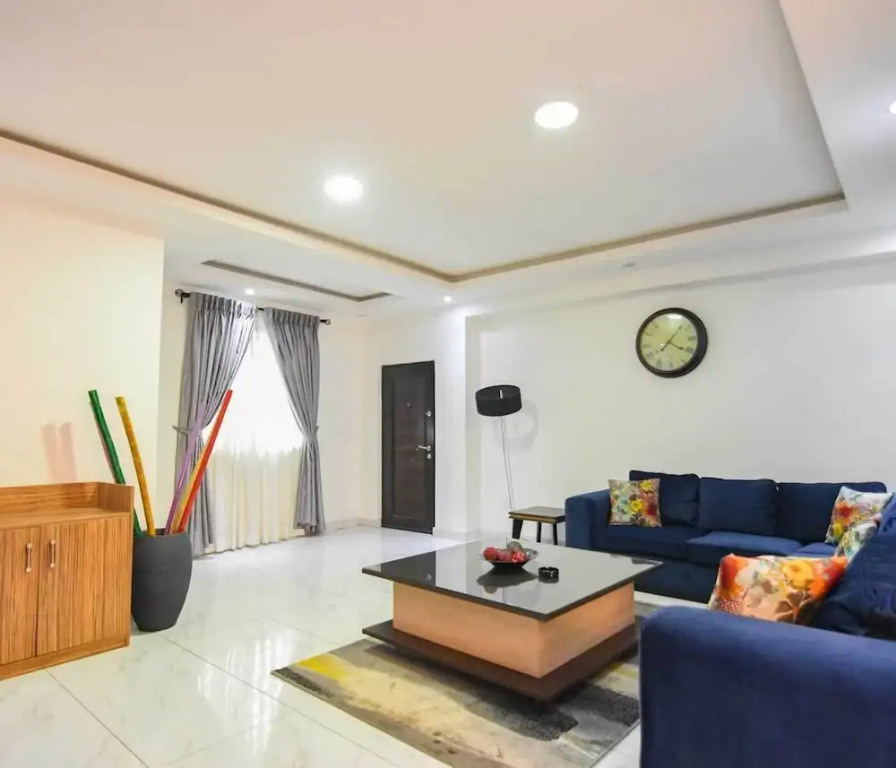 Lifestyle18 Hotel and Shortlet Apartments