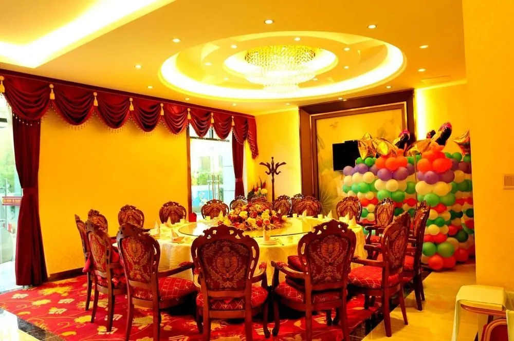 Xintiandi Hotel