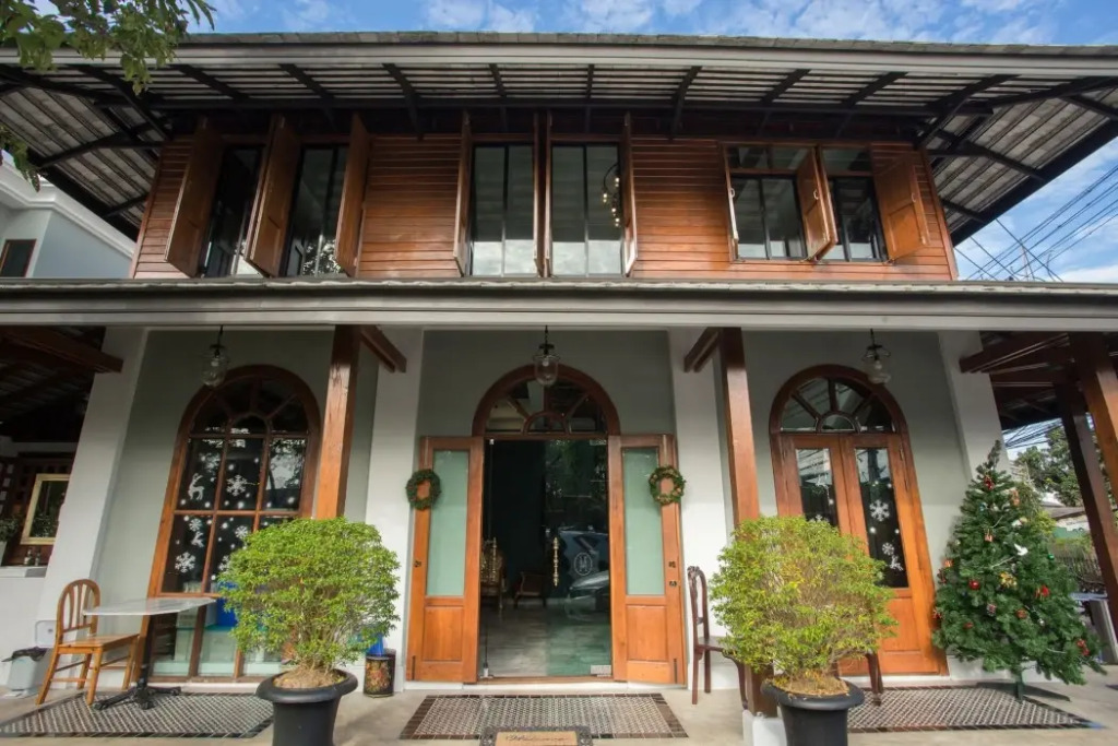 V heritage villa chiangmai