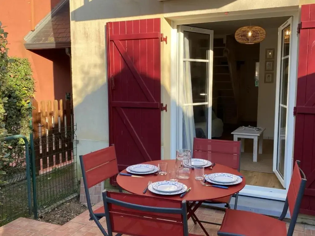 Appartement Dives-sur-Mer, 3 pièces, 4 personnes - FR-1-487-138