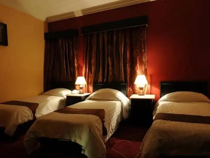 Manar White Palace Hotel
