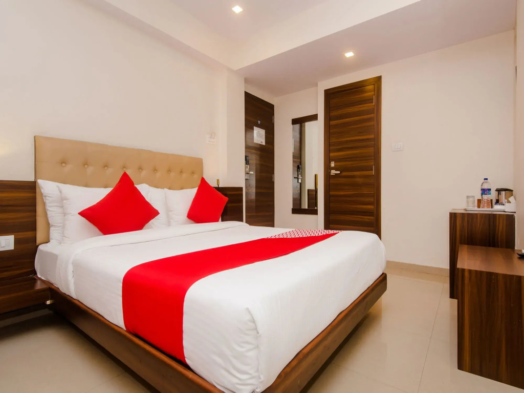 OYO 14984 Hotel Mumbai International