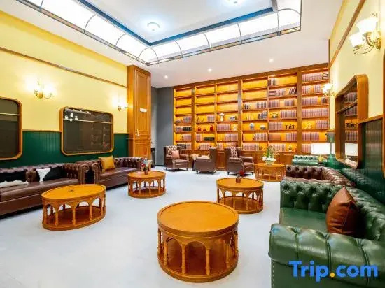 James Joyce Coffetel (Turpan Grand Bazaar Jiaohe Huayu Branch)