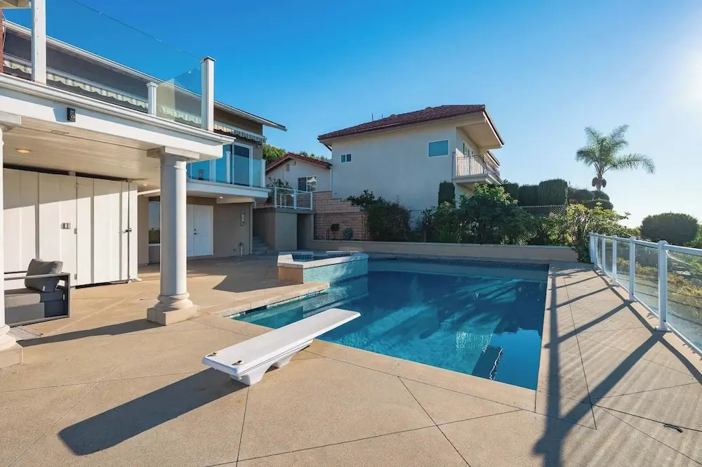Luxury Hilltop Pool Villa with Stunning City Views