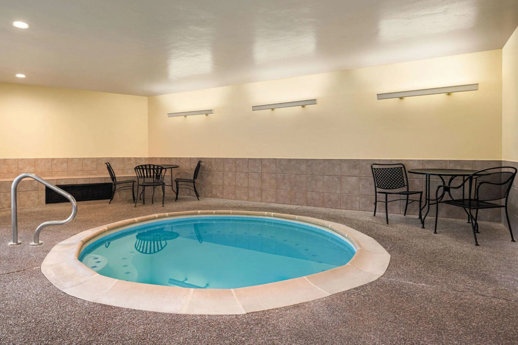 Days Inn by Wyndham Carbondale