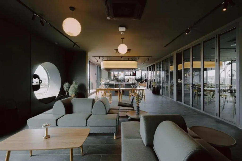 Blu Monkey Hub and Hotel Laguna, Bangtao Phuket
