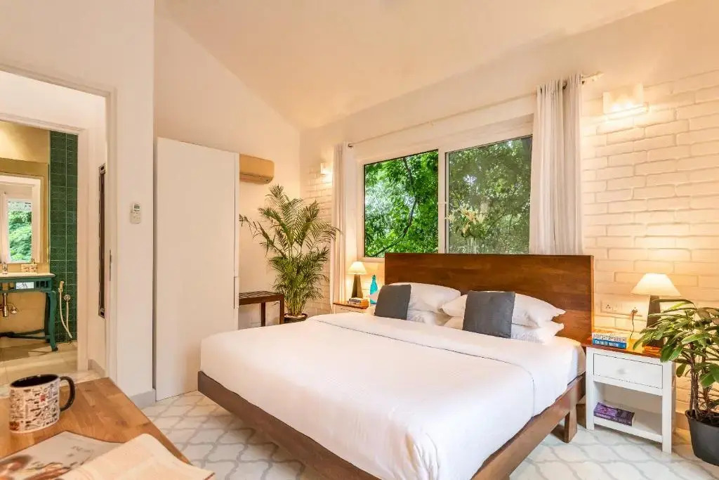Santa Terra by The Blue Kite - 1 & 2 BHK Apartments With Common Pool, Kitchen, Security & Wifi, Near to Casino & Candolim Beach