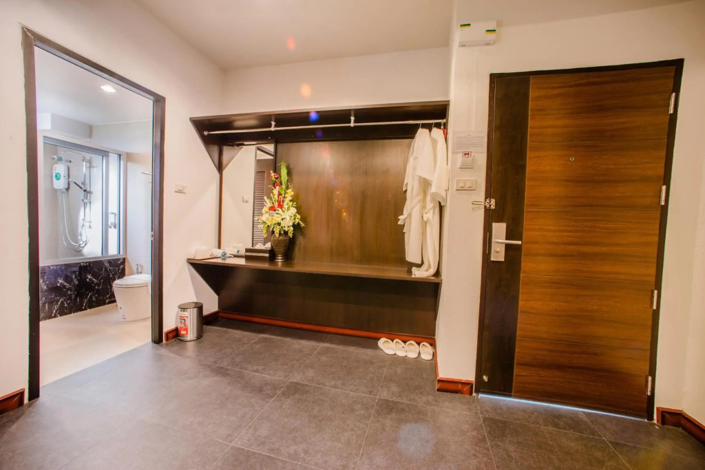 D11 Hotel