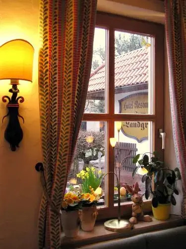 Hotel-Restaurant Zum Landgraf - Henry Merz